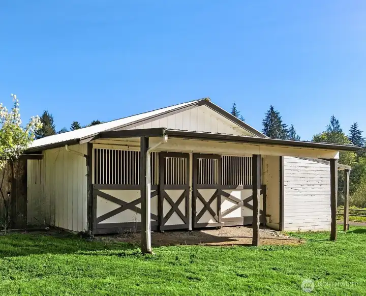 Barn 2
