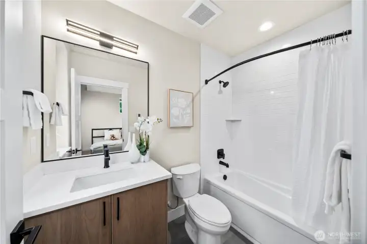Guest bath 2nd floor