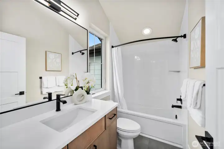 Guest bathroom 3rd floor