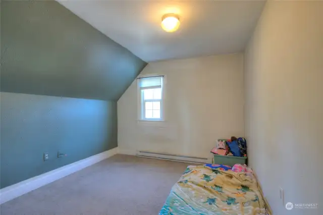 Upstairs Bedroom #2
