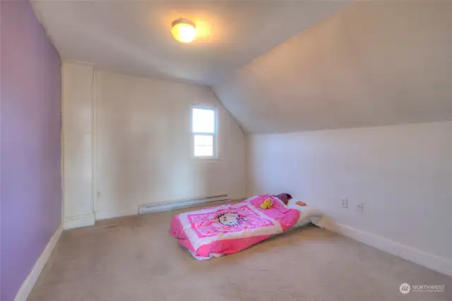 Upstairs Bedroom #3