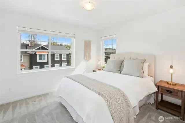 2nd upstairs bedroom with Lake Boren views