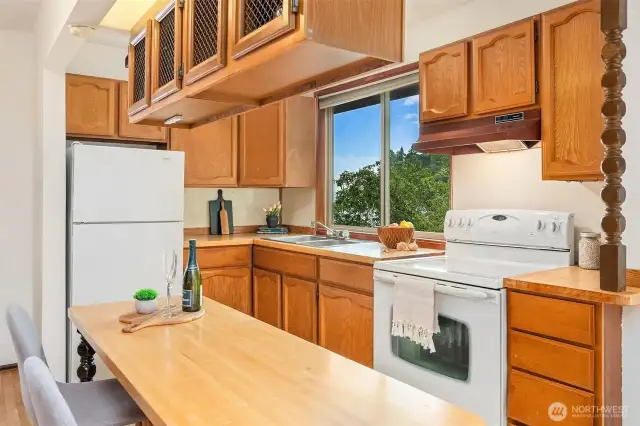 MIL apartment kitchen