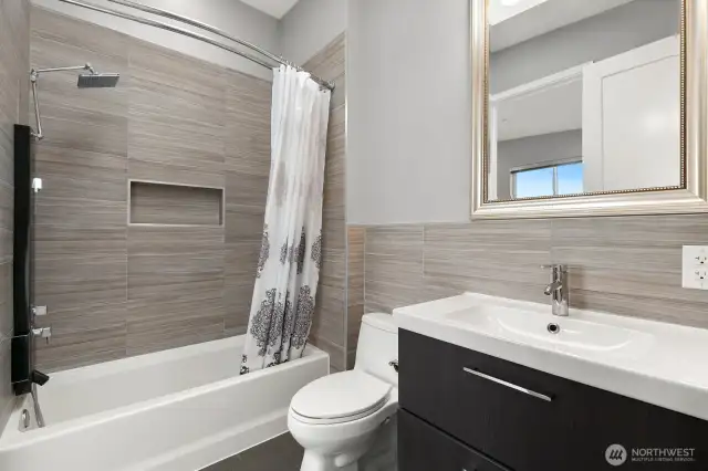 bathroom 4