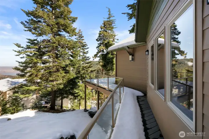 Year-round views and outdoor recreation