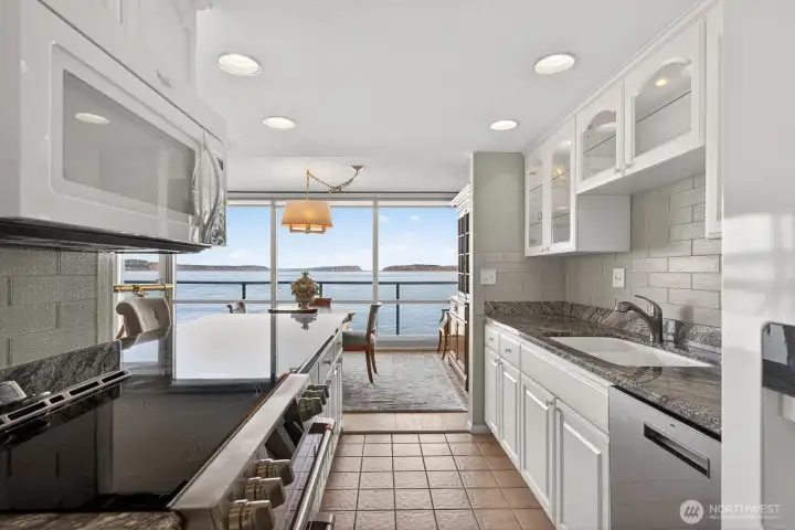 Kitchen even takes advantage of the view!