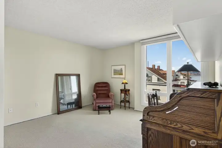 Generous size guest bedroom!