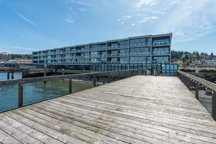Nice sandy beach in front of complex