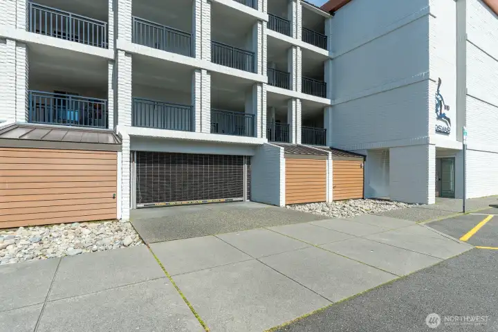 Secure under building parking. With city permit street parking allowed.