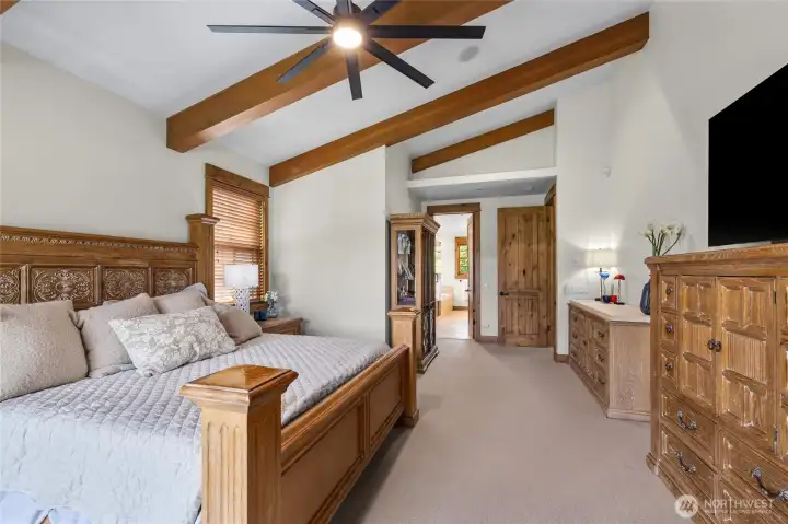 Primary suite.