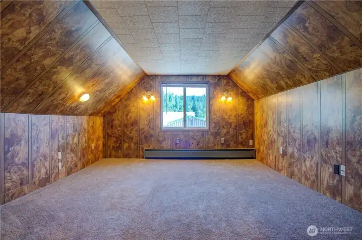 Upstairs bedroom