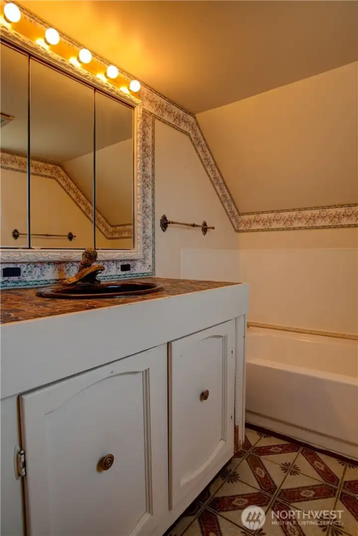 Upstairs bathroom