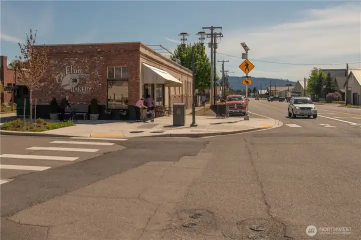 Walk across the street to Cle Elum Bakery for an Apple Fritter breakfast!