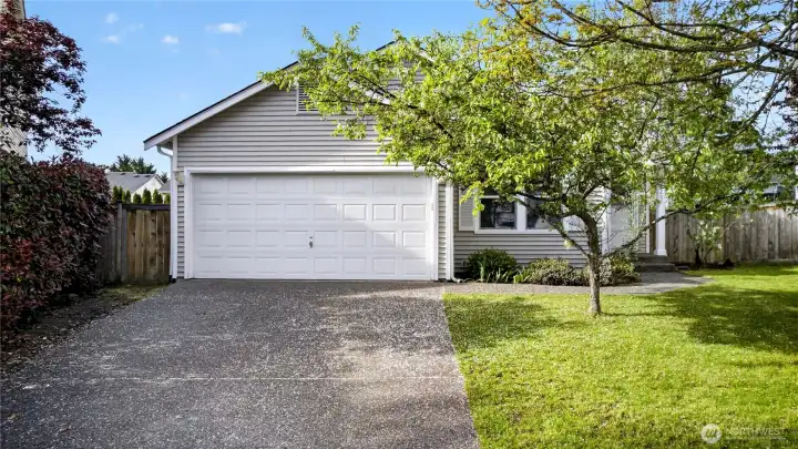 Tucked away on a quiet cul-de-sac in a desirable Puyallup neighborhood, this inviting home offers easy access to everyday amenities. Features a 2-car attached garage with keyless entry and a newer roof with a transferable warranty for added peace of mind