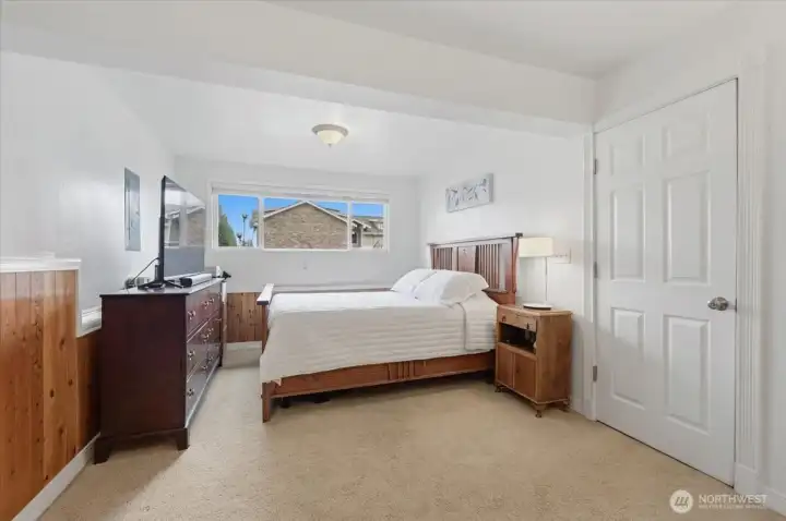 Use as bedroom or family room