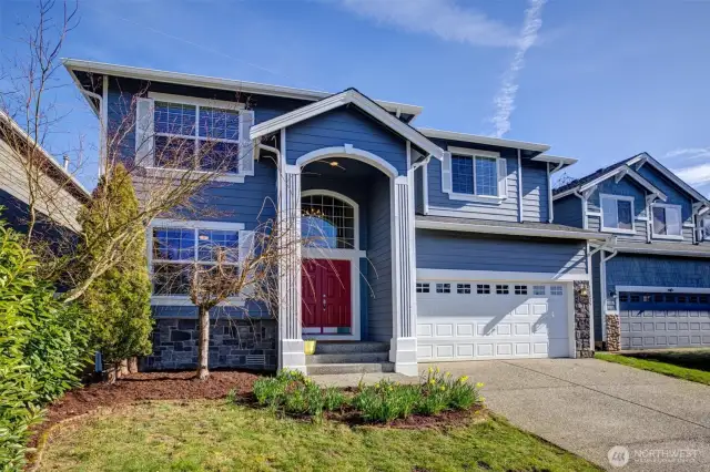 Welcome to this lovingly cared-for home in one of North Bothell’s most desirable neighborhoods.