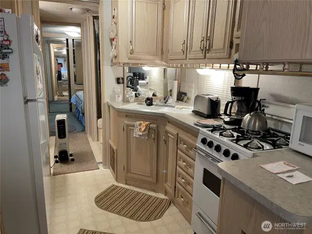 Nice kitchen area.