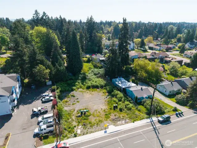 Opportunity for 4 Townhouse plat...Each designer home is planned at 2,871 sq ft (includes 2 car garage), 4 beds, 2.5 baths and backyard.