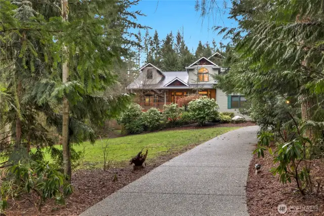 Welcome home to your storybook setting ready to make treasured lifetime memories~