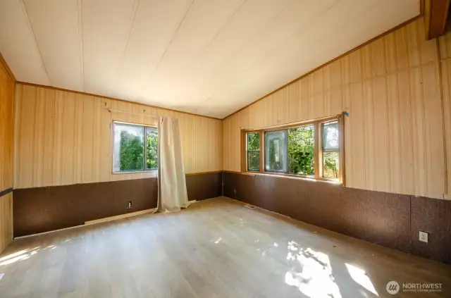 Bedroom #1