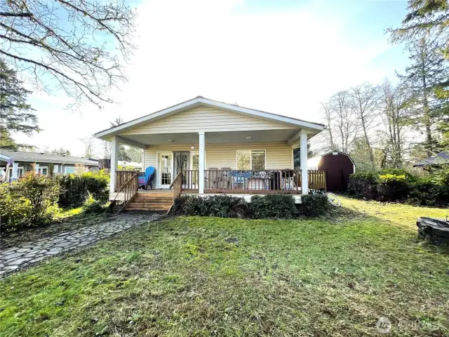 large covered porch/deck