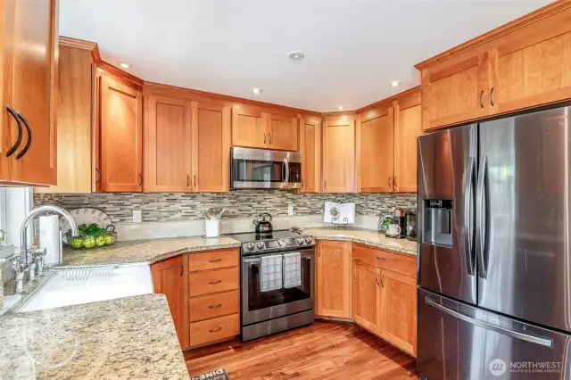 Newer, Samsung stainless steel appliance suite