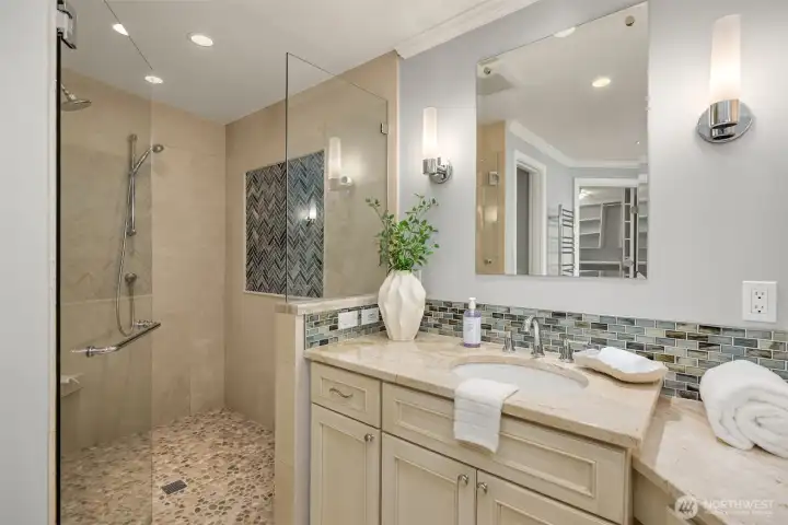 Second bathroom for the bedroom level.