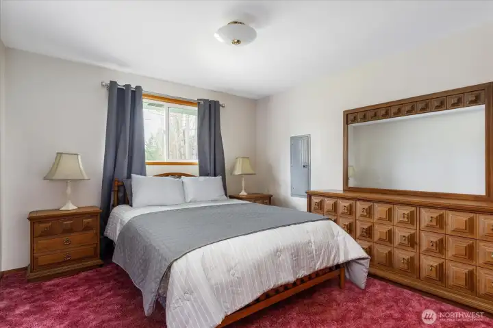 Bedroom 2. That's a queen sized bed.