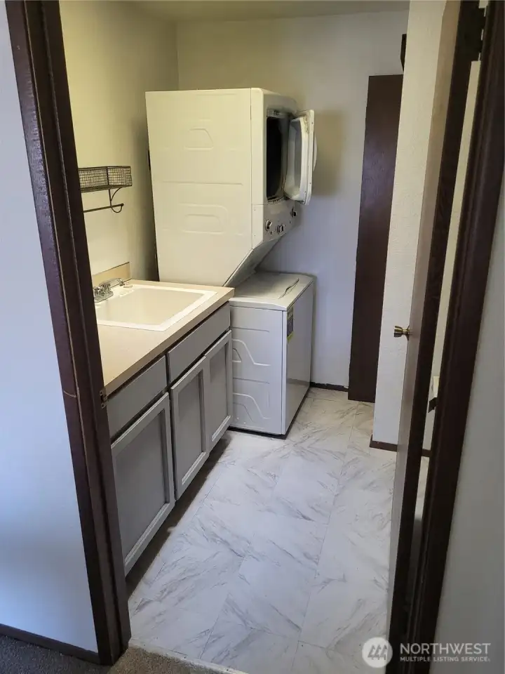 laundry/utility rm 2nd flr