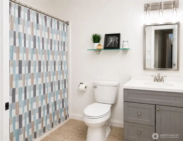 Hall full bath