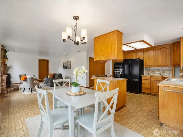 Open kitchen, dining and living area is perfect for entertaining Open kitchen, dining and living area is perfect for entertaining