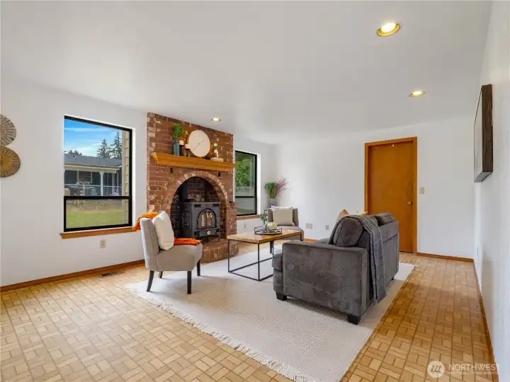 Spacious Great Room with Inviting Fireplace Spacious Great Room with Inviting Fireplace