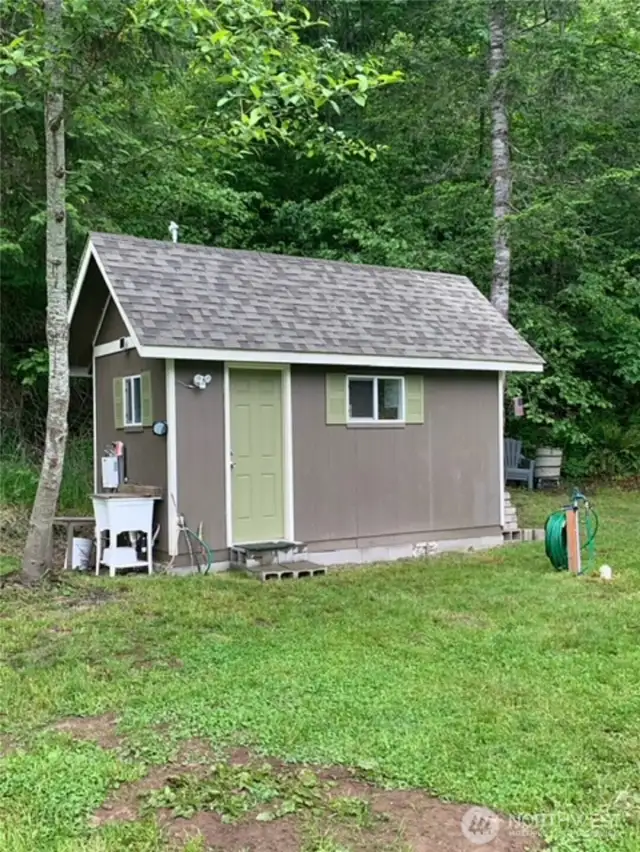 The Latrine, w/shower and storage.