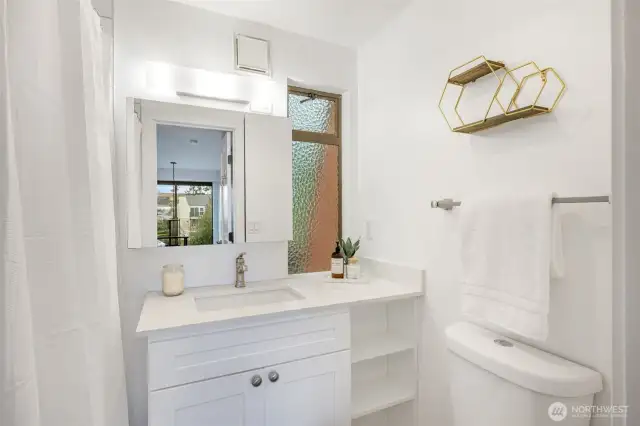 Full Bathroom Upstairs