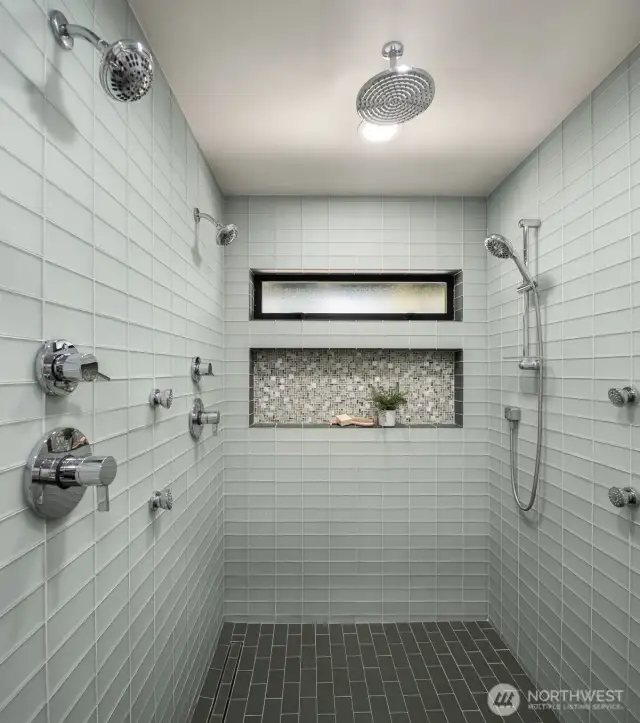 Spacious walk-in Shower