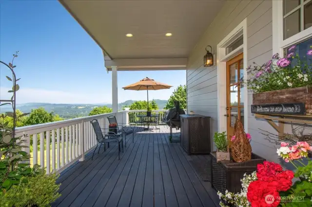 Wrap Around Deck-Views!