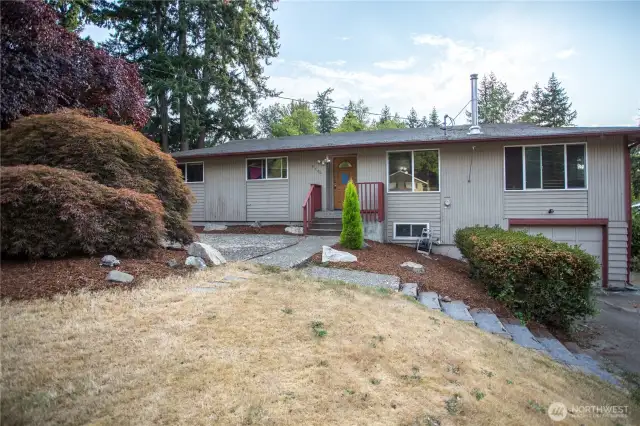 Large yard and RV parking