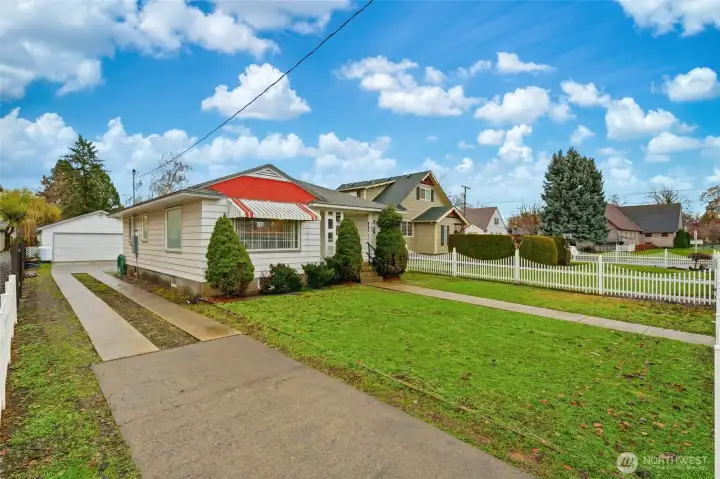 Welcome to 23 S Roosevelt St!