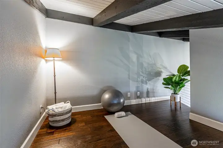 Loft area for your yoga retreat or?