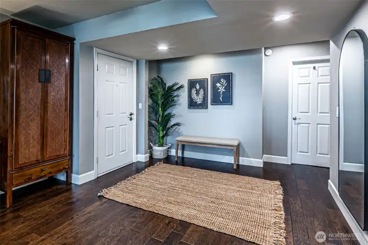 Second view of the entry.