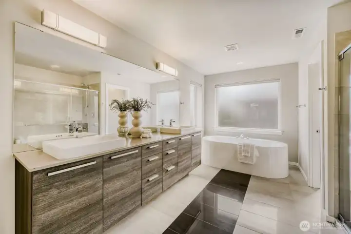 Primary Ensuite Spa Bath Retreat