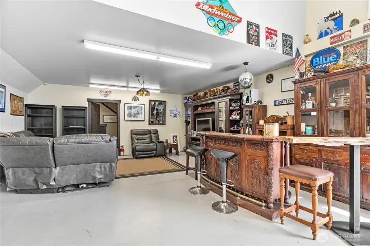 Lower shop living area