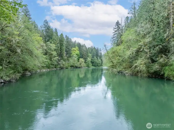 The beauty of the Pacific Northwest at it's best.