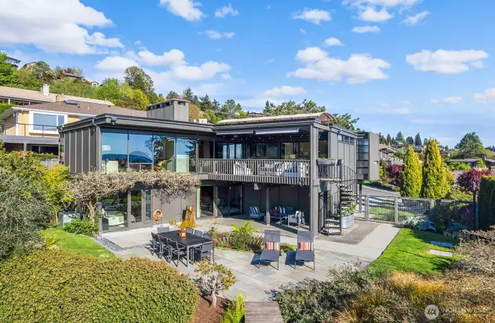 Beautifully maintained grounds