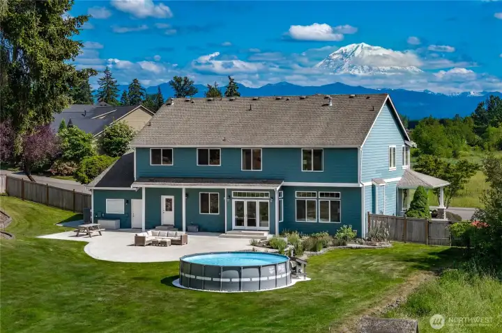Backyard oasis! Backyard oasis!