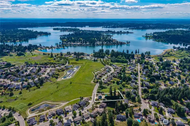 Just min from everything Lake Tapps has to offer Just min from everything Lake Tapps has to offer