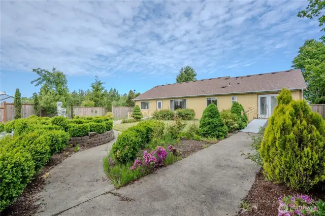 Garden walks accessible via rear ramps