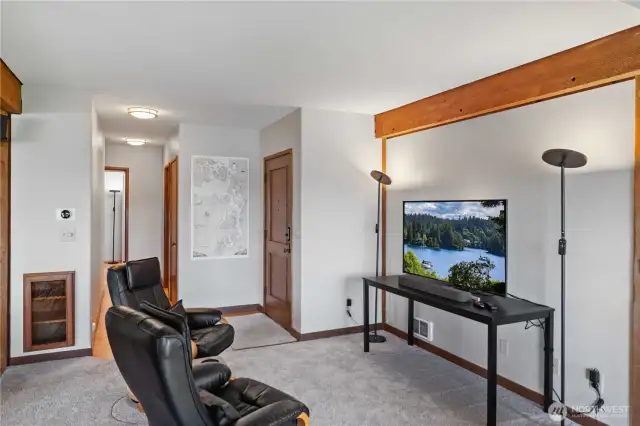 Looking back towards the entry. This condo is being offered furnished & is truly move-in ready.