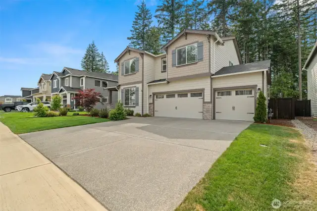 This beautifully maintained home sits on a quiet street with a 3-car garage, manicured landscaping, and a greenbelt backdrop—offering space, privacy, and timeless curb appeal.