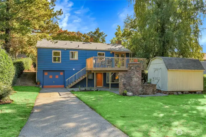 Rear driveway and parking via private alley.